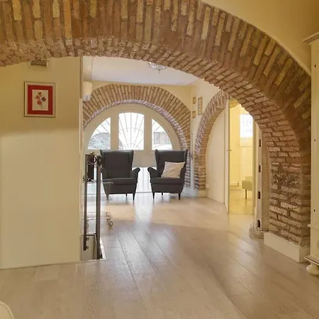 Flavia's Loft Spanish Steps Daire