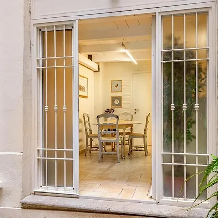 Flavia's Loft Spanish Steps Daire Roma
