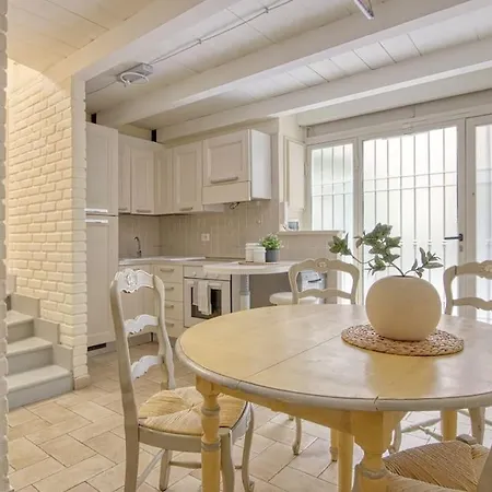 Flavia's Loft Spanish Steps Daire Roma